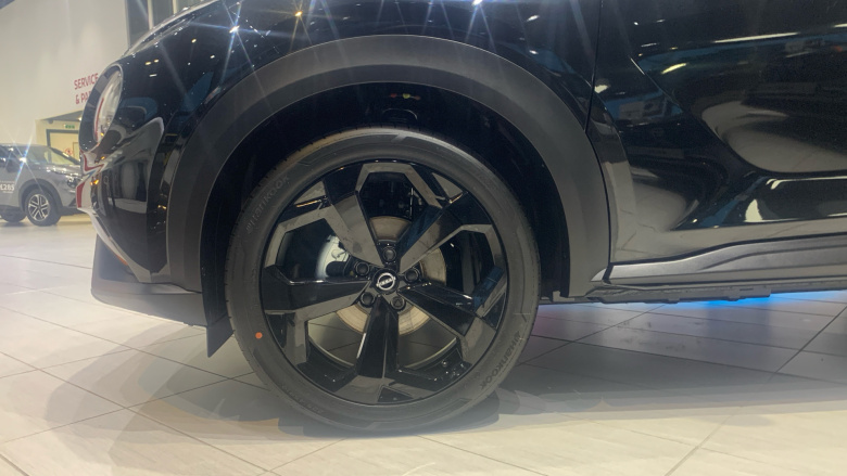 Nissan Juke 1.0 DiG-T Tekna 5dr Petrol Hatchback